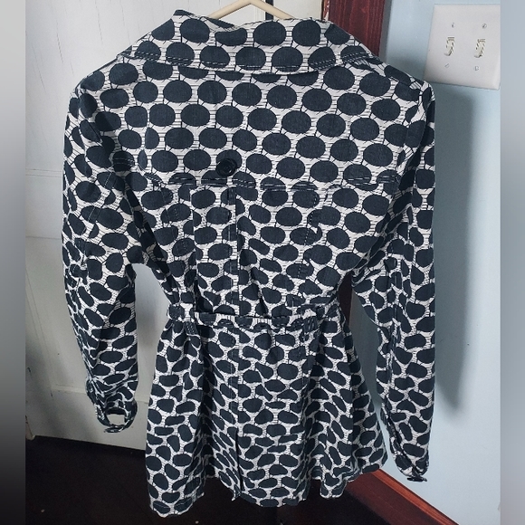 Ambition Size M Black and White Polka-dot Trench - Picture 2 of 6